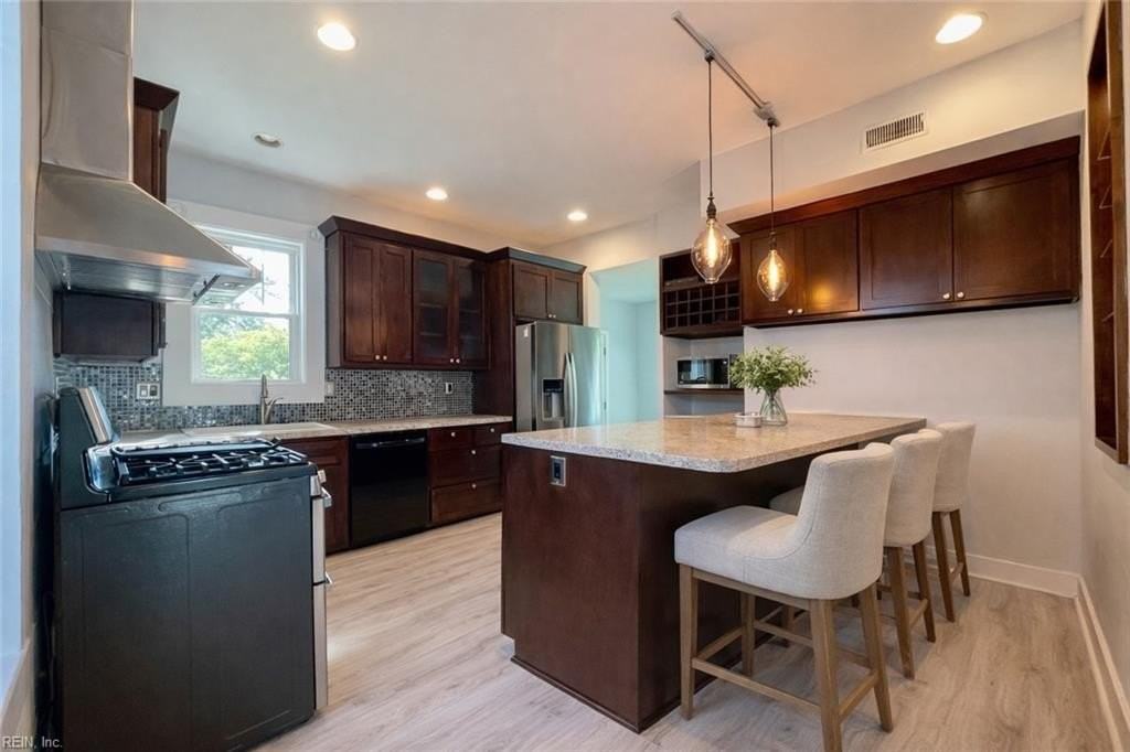 187 Dupont Cir - Photo 4 of 31