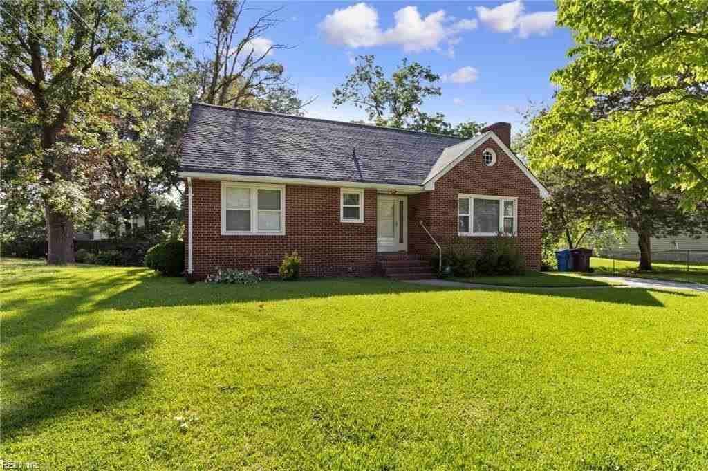 2220 Rodgers St - Photo 2 of 14