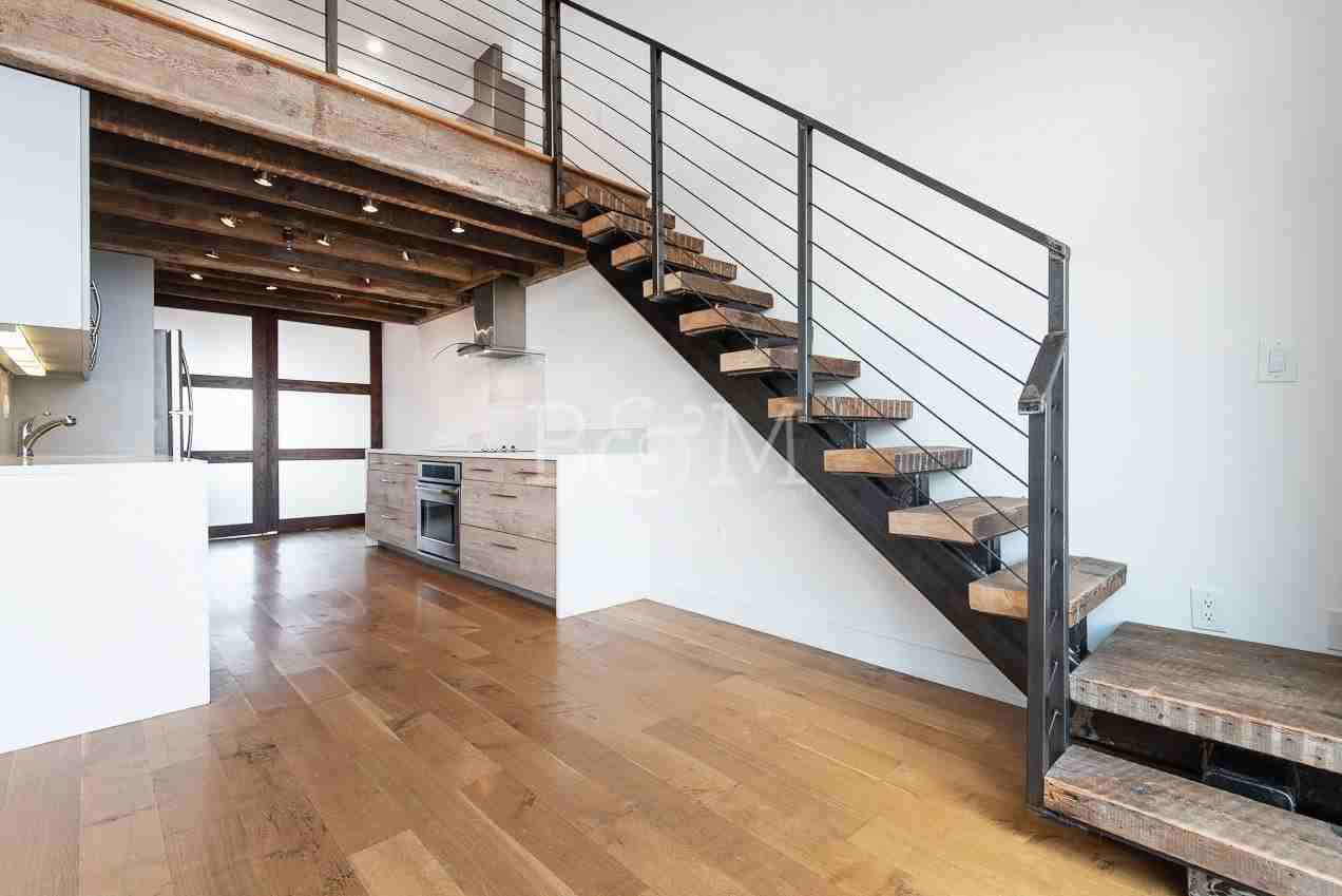 93 Kingsland Ave Unit 4p - Photo 4 of 10