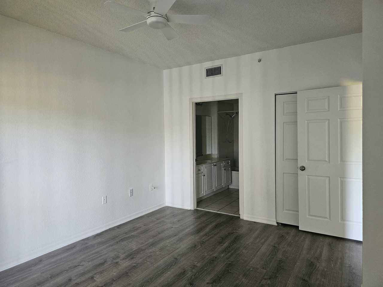 2805 Veronia Dr Apt 204 - Photo 7 of 23