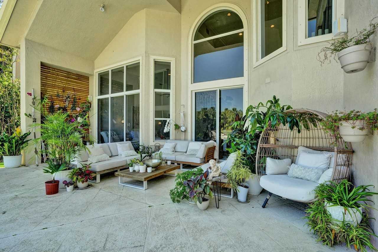 11515 Nw 75th Mnr - Photo 6 of 20