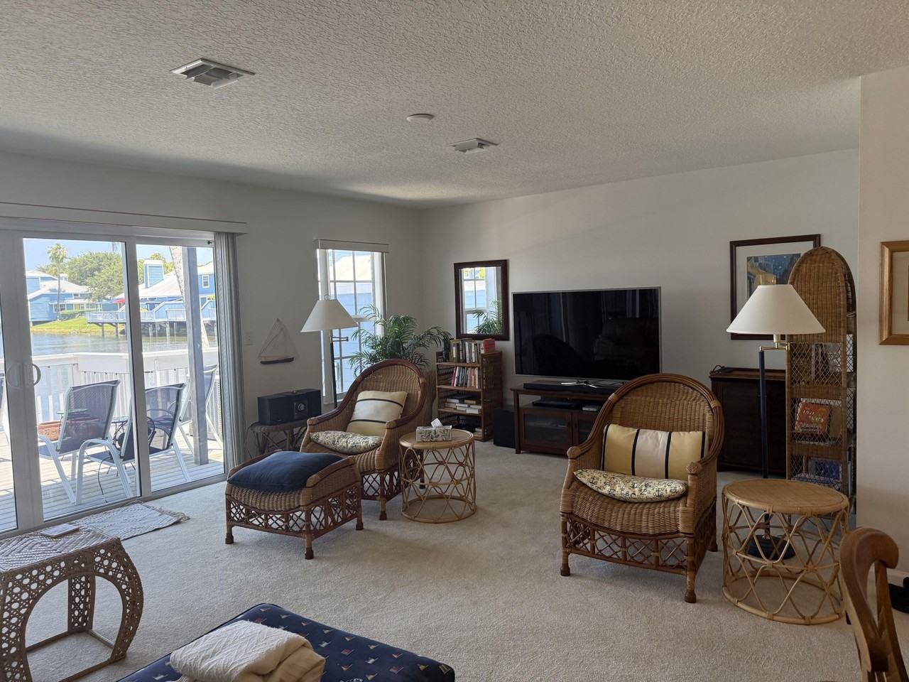 809 Ocean Dunes Cir - Photo 7 of 21