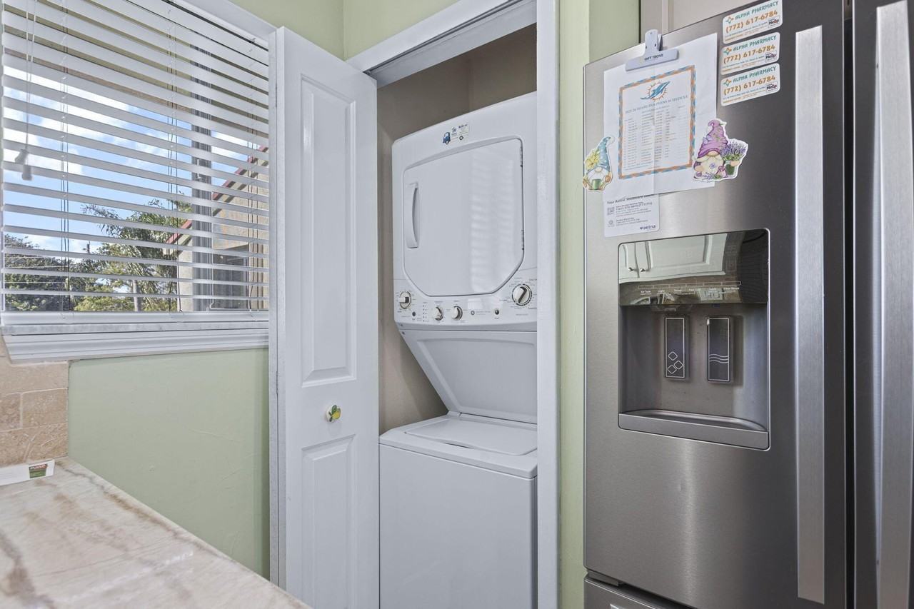 5473 Se Miles Grant Rd Apt 206 - Photo 6 of 21