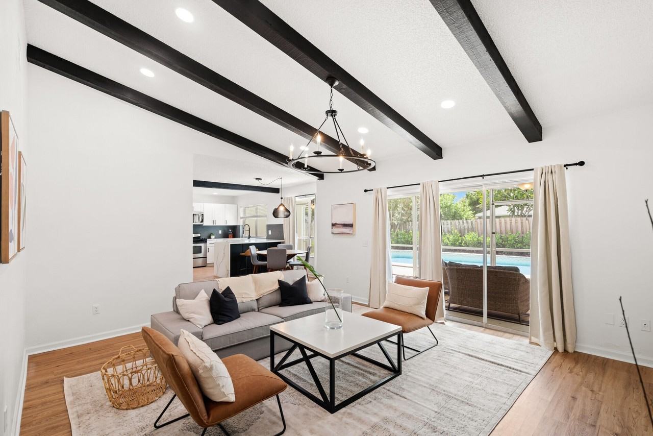 1019 Larch Way - Photo 6 of 25