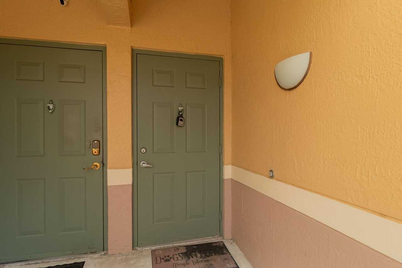 11789 Saint Andrews Pl Apt 103 - Photo 4 of 29