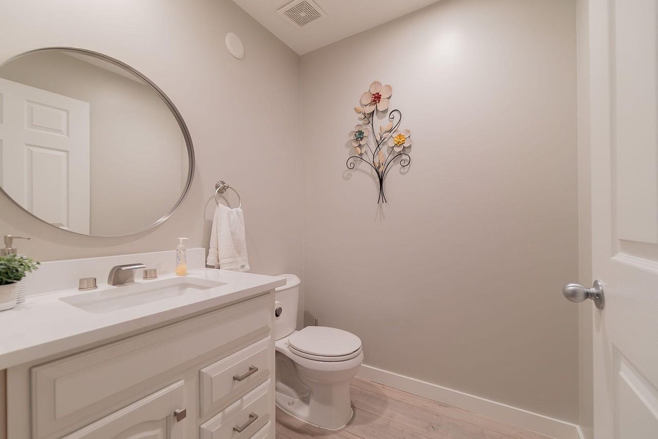 11789 Saint Andrews Pl Apt 103 - Photo 6 of 29