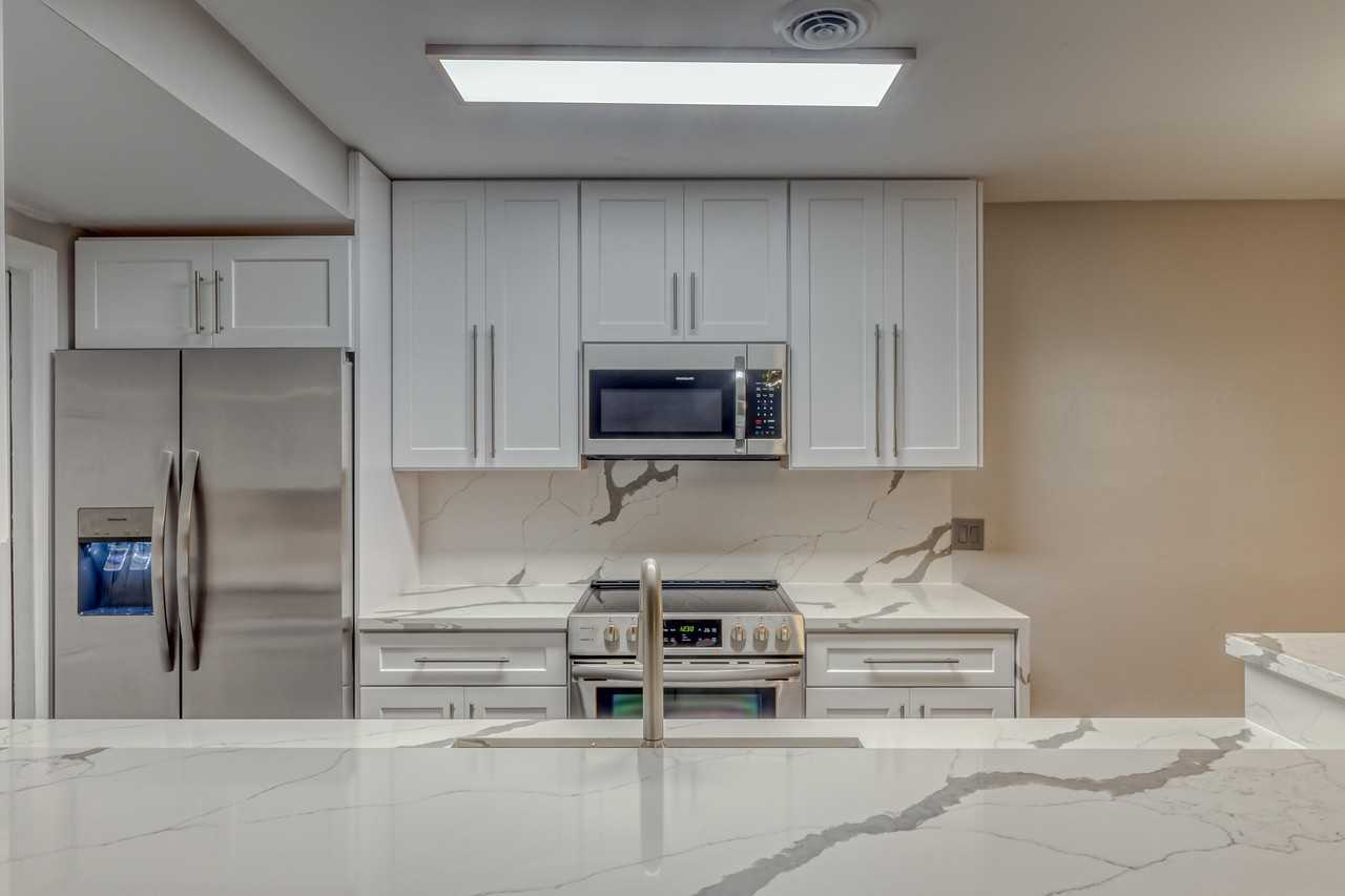 400 S Luna Ct Apt 2 - Photo 6 of 23