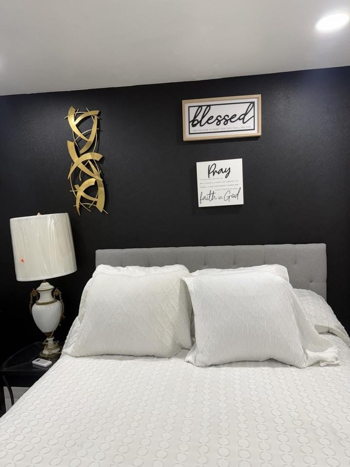 3621 Nw 3rd St - Photo 2 of 23