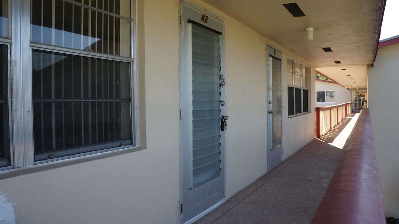 42 Devon St Unit B - Photo 5 of 10