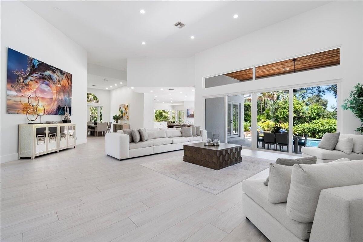 2313 Golf Brook Dr - Photo 6 of 47