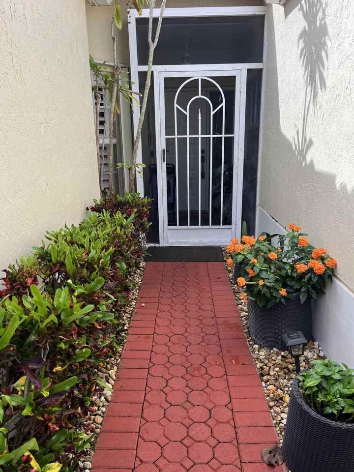 6108 Petunia Rd - Photo 2 of 35