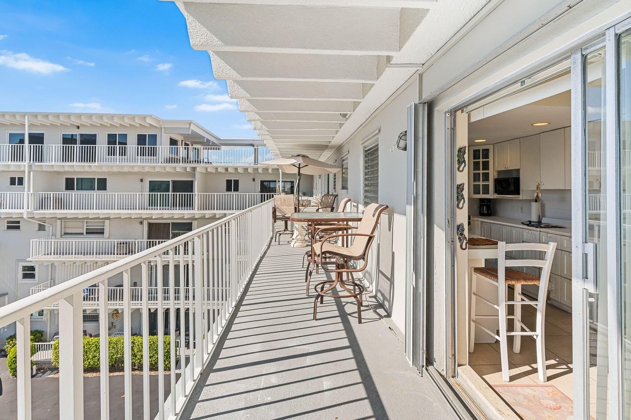 3500 S Ocean Blvd - Photo 2 of 27