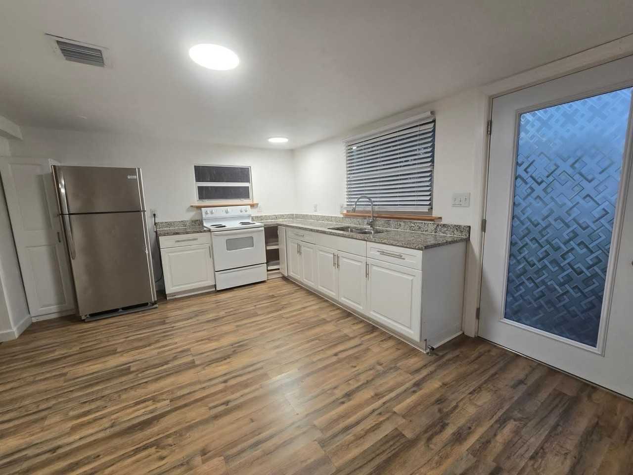 3901 Lakewood Rd Unit B - Photo 2 of 13