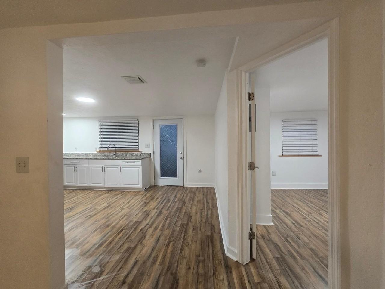 3901 Lakewood Rd Unit B - Photo 3 of 13