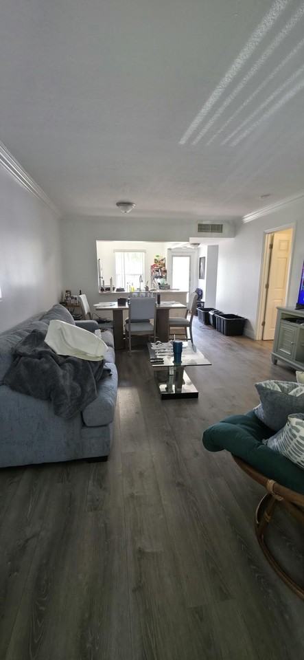 6091 Nw 61st Ave Apt 105 - Photo 4 of 22