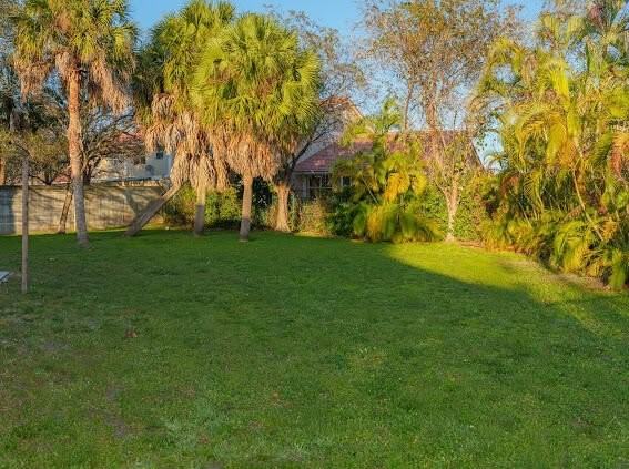 9201 Nw 55th St - Photo 6 of 43