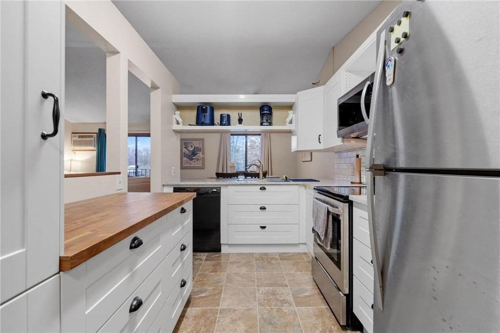 4151 Boone Ave N #203 - Photo 4 of 20