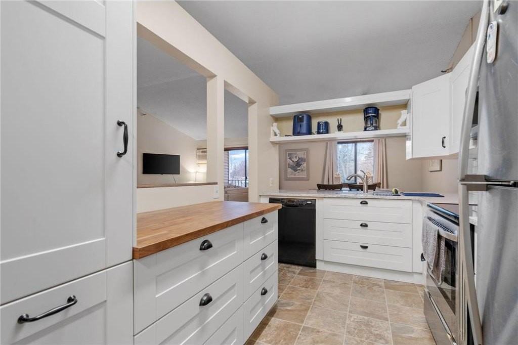 4151 Boone Ave N #203 - Photo 5 of 20