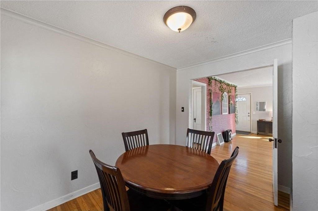 2901 Zenith Ave N - Photo 7 of 28