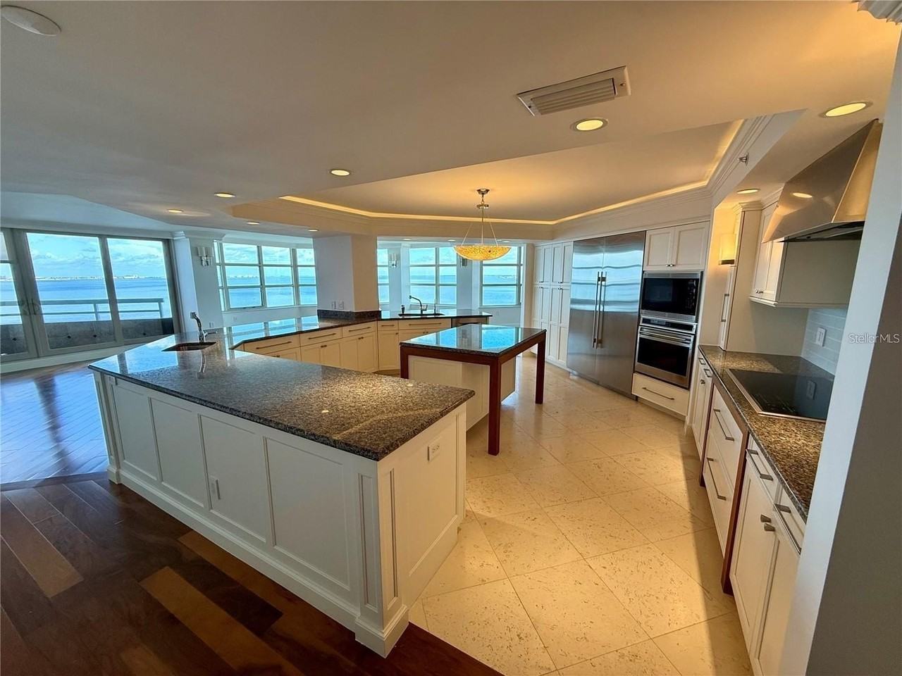 988 Blvd Of The Arts #1617 - Photo 6 of 50