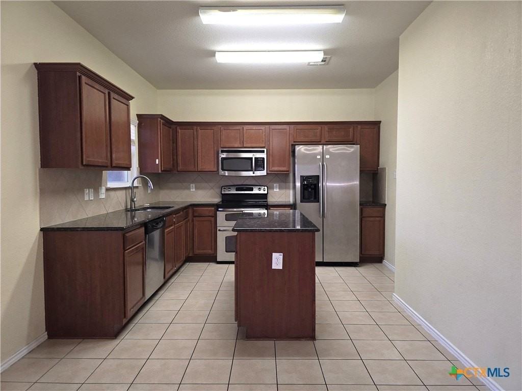 5000 Willamette Ln - Photo 4 of 36