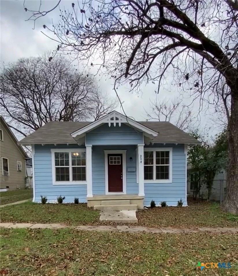 904 N Main St