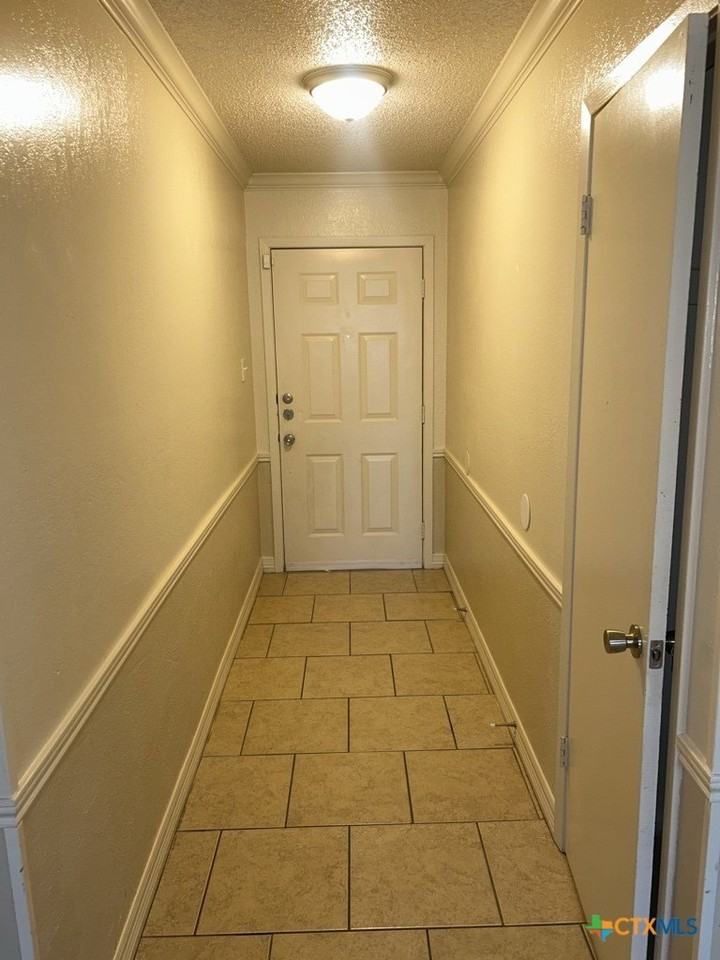 2504 Felix Rd - Photo 2 of 13