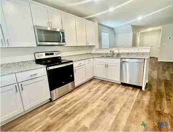 452 Lynwood Gold - Photo 7 of 23