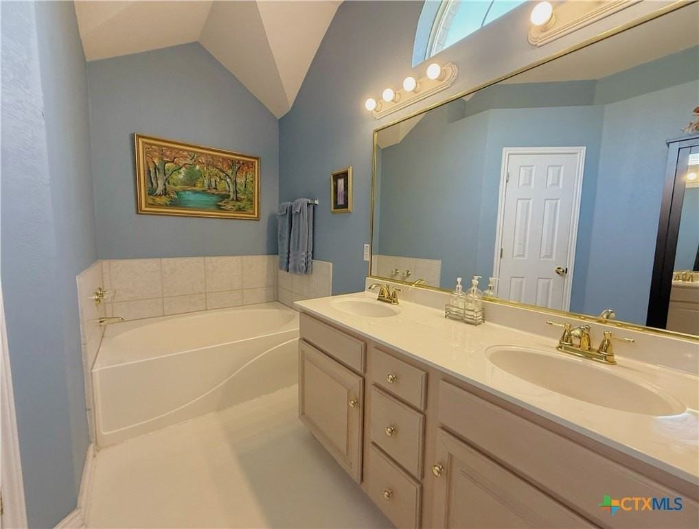 2314 Kingsbury Dr - Photo 5 of 18