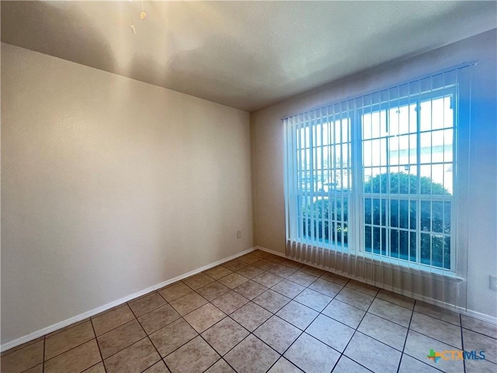 4413 Abigail Dr Apt B - Photo 7 of 23