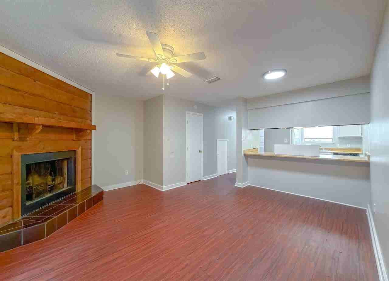 3294 Nekoma Ln - Photo 5 of 36