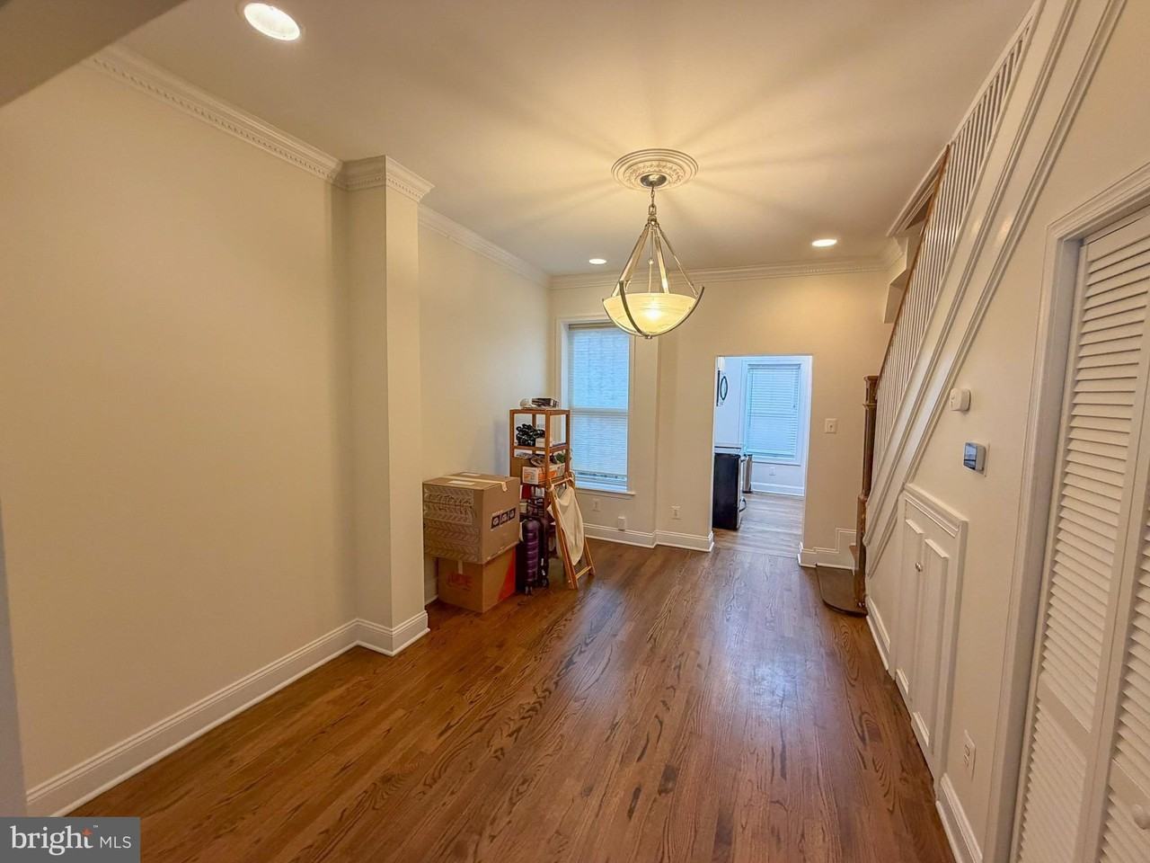 318 11th St Se - Photo 4 of 15