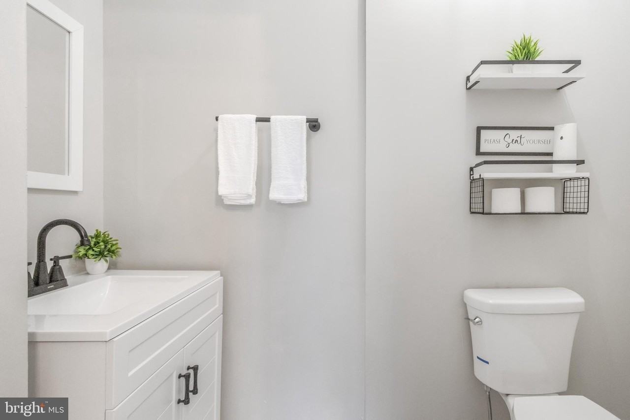 1235 N Bond St - Photo 6 of 19