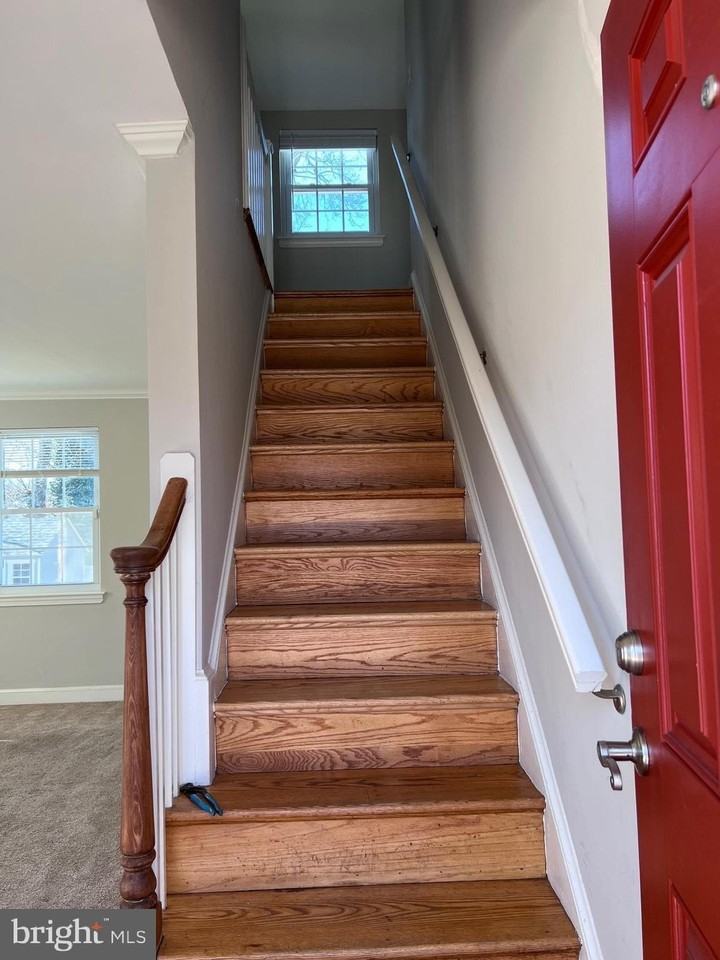 9910 Sidney Rd - Photo 2 of 29