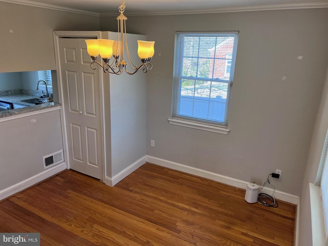 9910 Sidney Rd - Photo 6 of 29