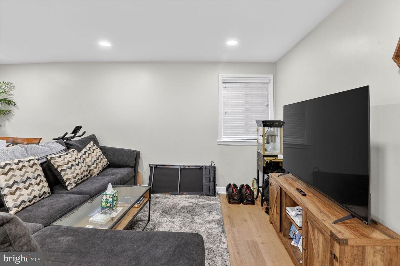 3934A Stone Gate Dr Apt A - Photo 5 of 15