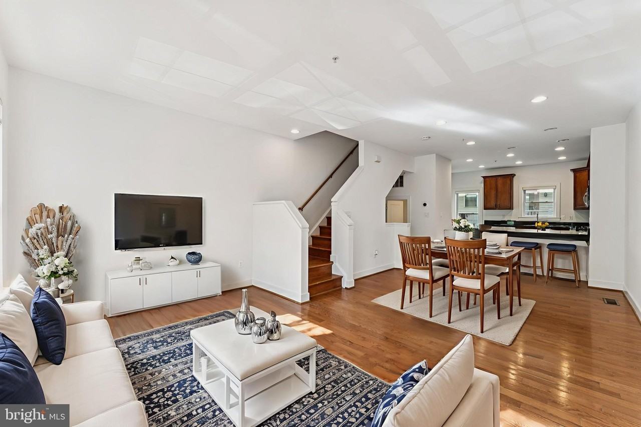 4410 Longfellow St - Photo 2 of 42