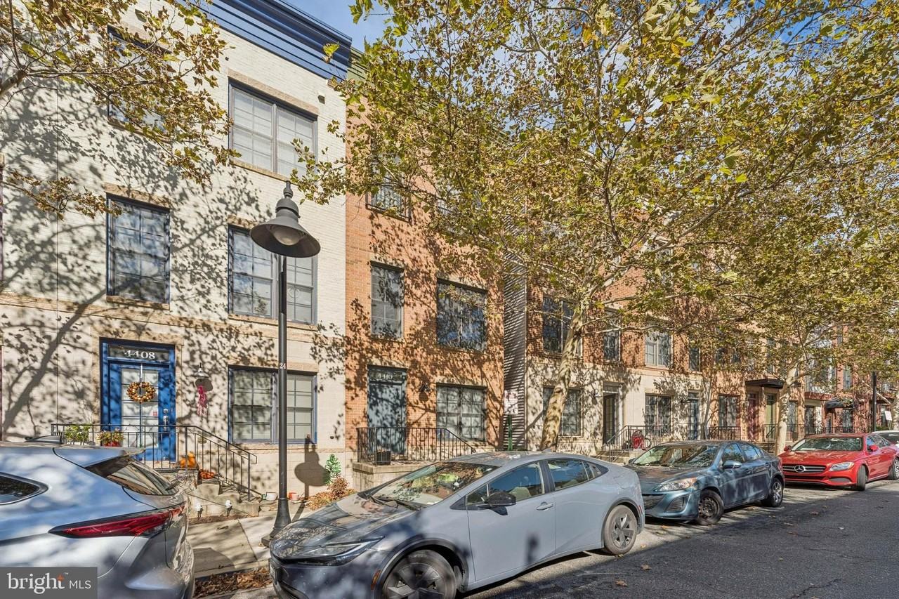 4410 Longfellow St - Photo 5 of 42