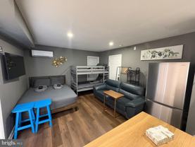 6604 Oak St - Photo 1 of 1