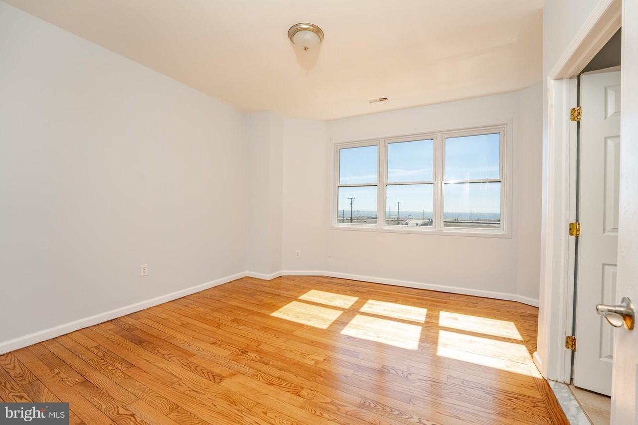 222 S RHODE Avenue unit: 5 - Photo 7 of 27