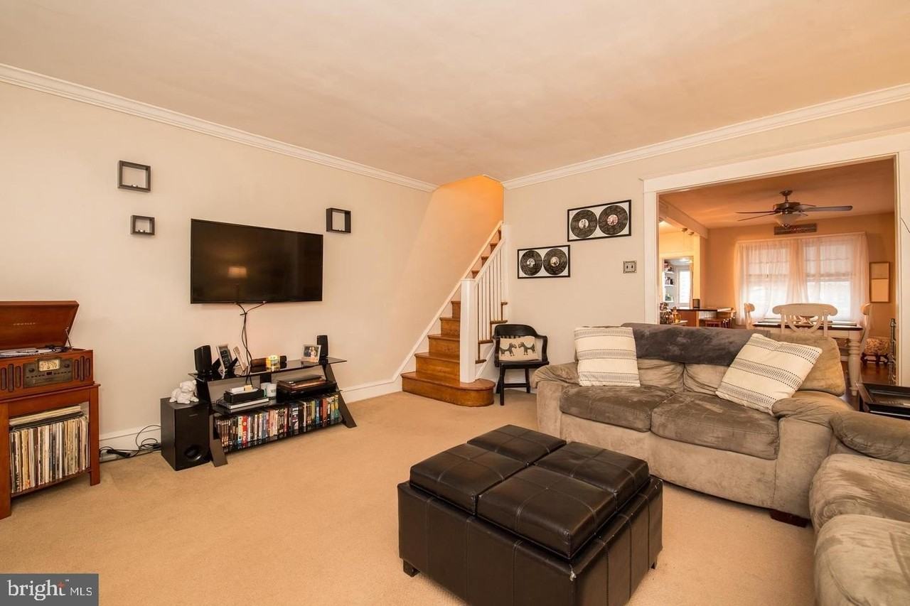 317 Hermitage St - Photo 4 of 26