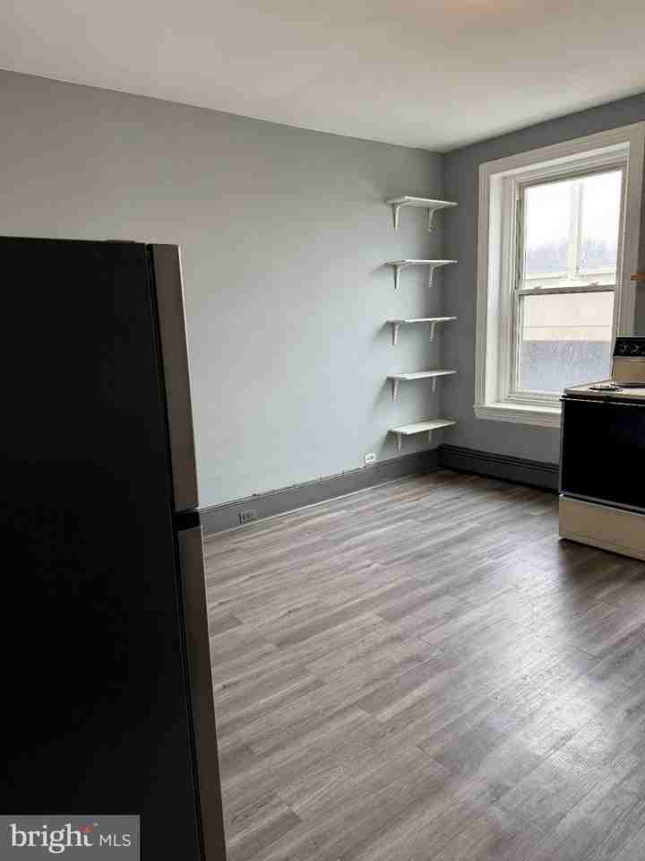 2731 E Cumberland St Apt 3rd - Photo 3 of 8