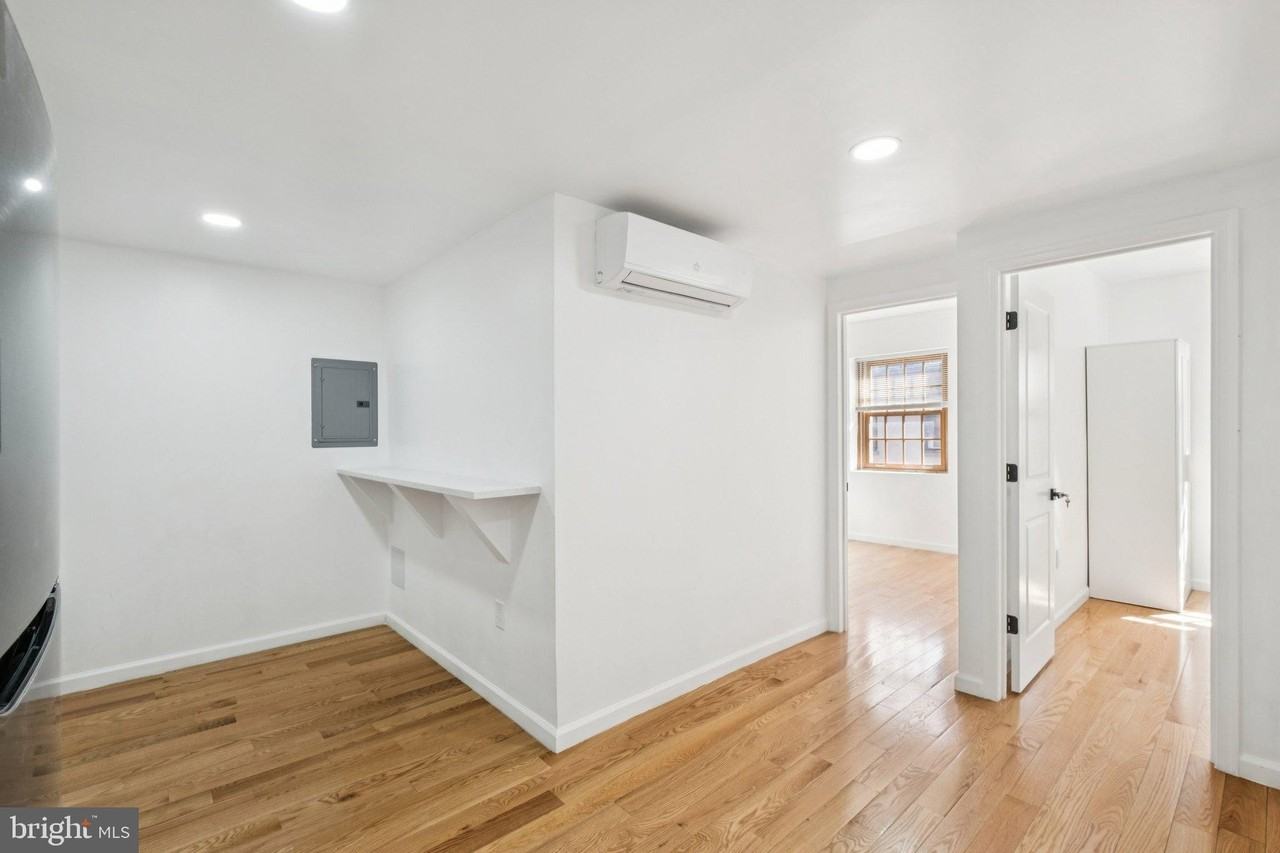 1223 Spruce St #3F - Photo 3 of 37