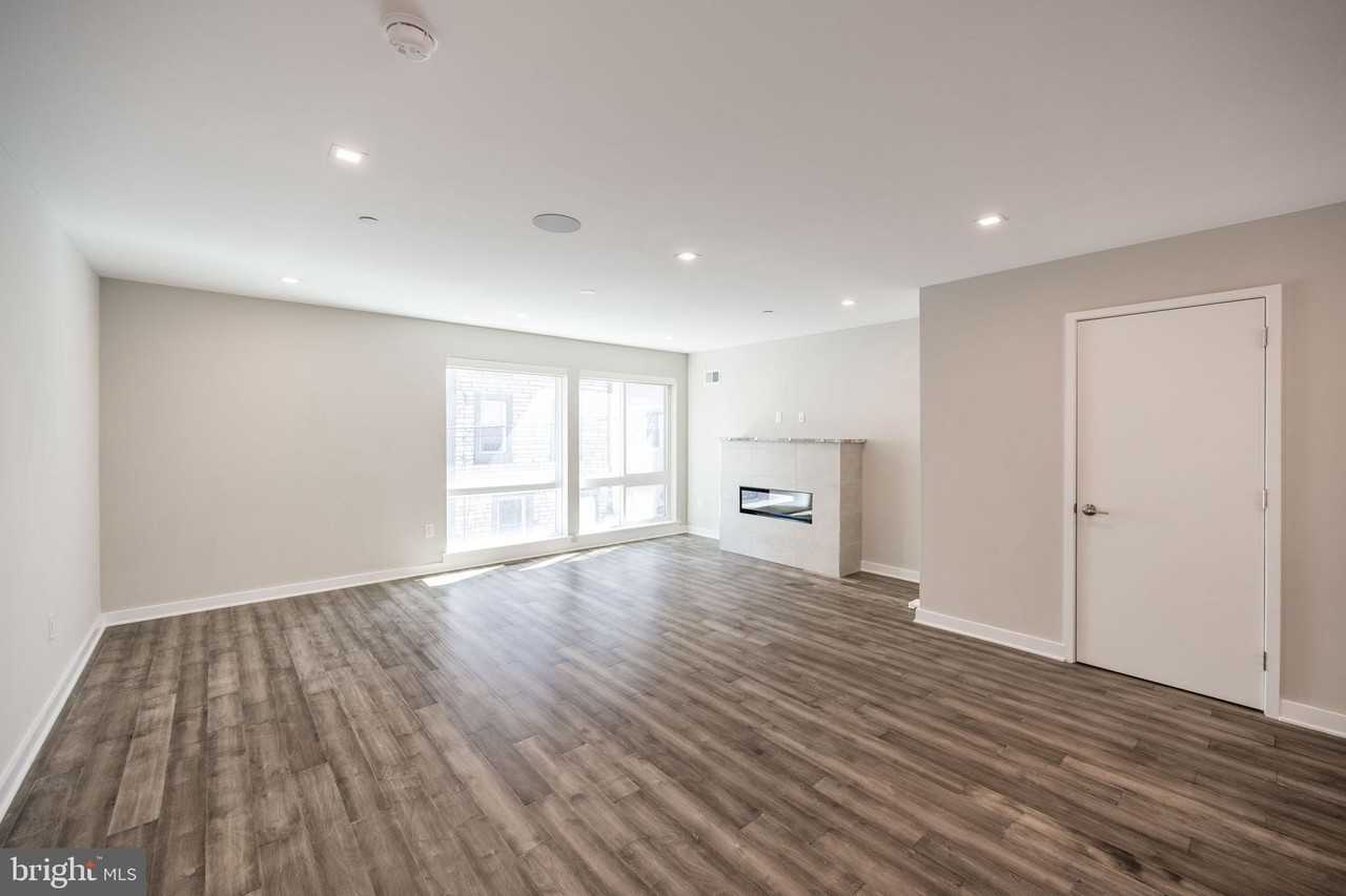 1442 N Hope St - Photo 2 of 43