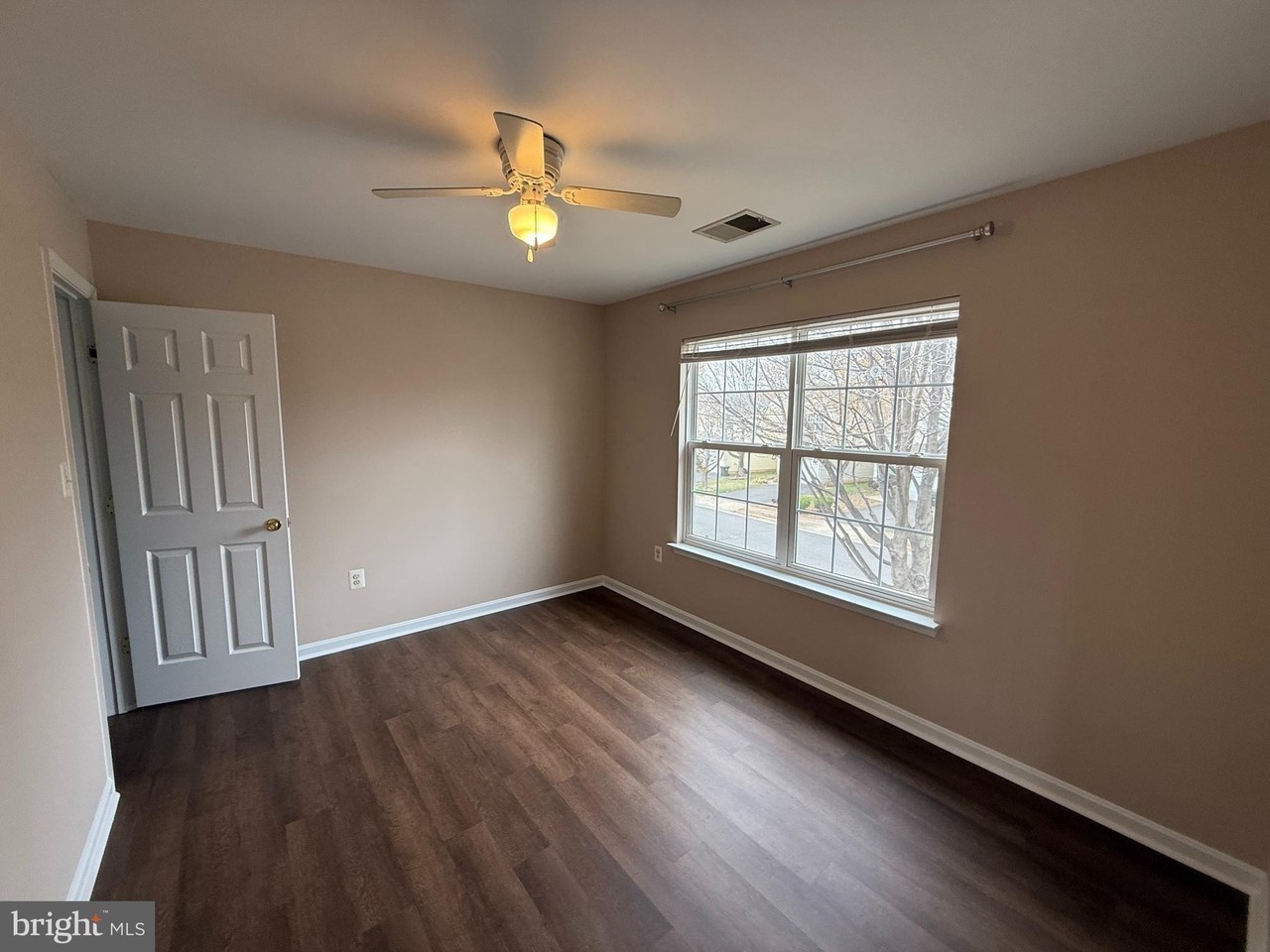 2165 Cottonwood Ln Unit 2165 - Photo 4 of 22