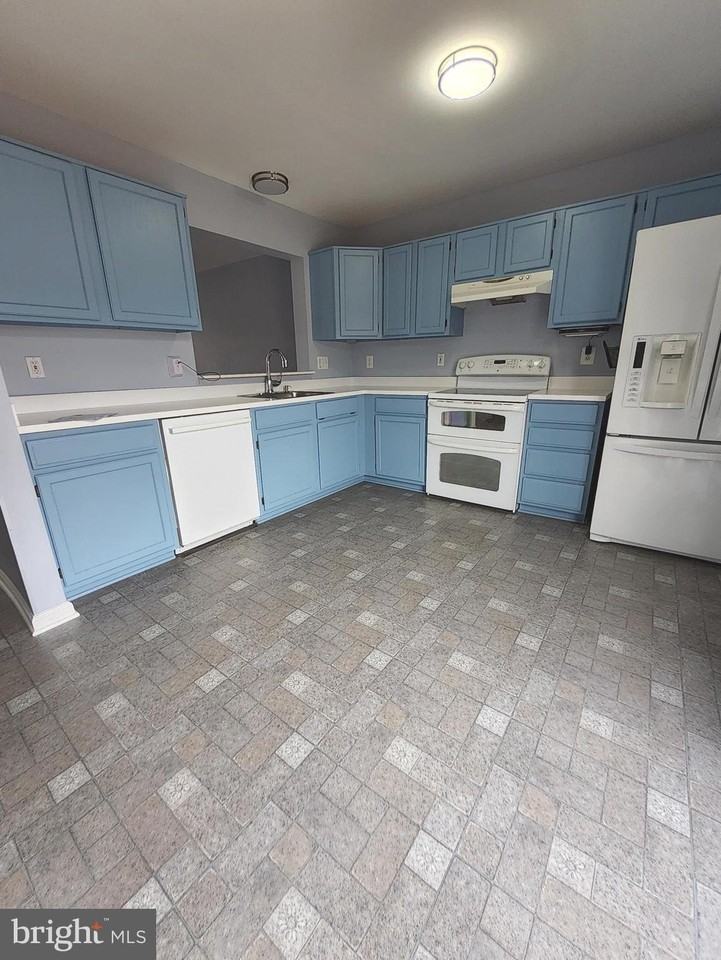 783 General Wallace Ct - Photo 5 of 25