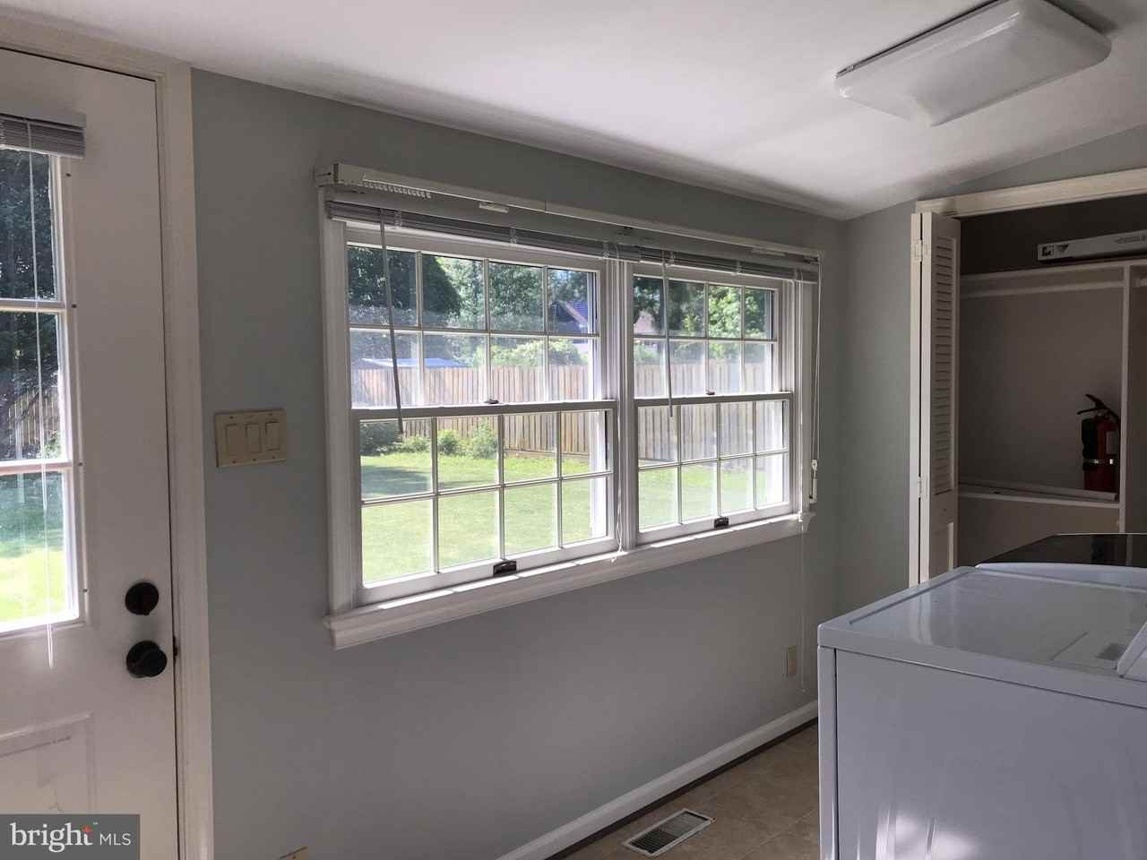 3010 Strathmeade St - Photo 6 of 14