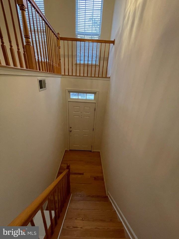 6256 Shackelford Ter - Photo 3 of 39