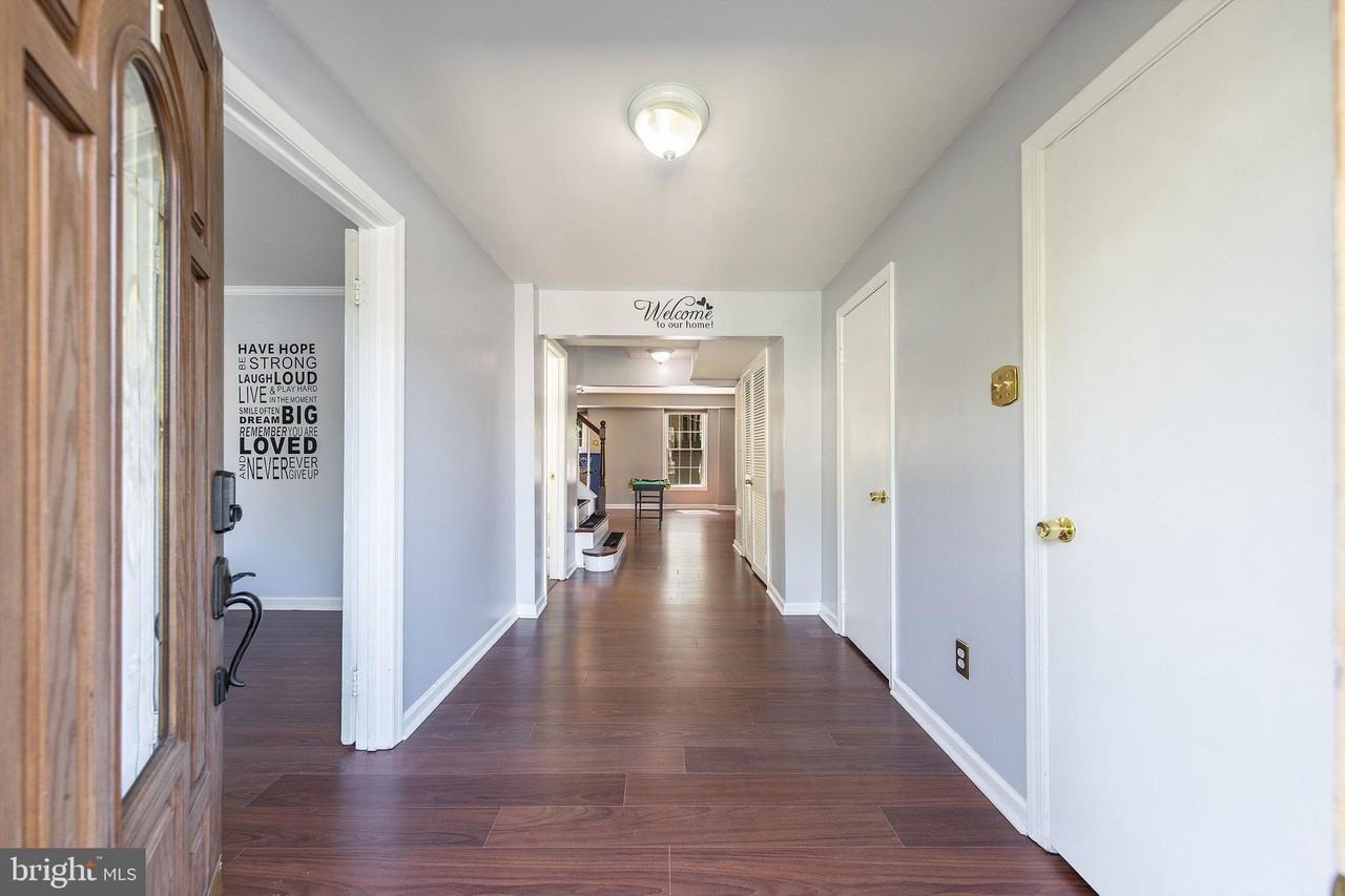 4333 Cedarlake Ct - Photo 2 of 22