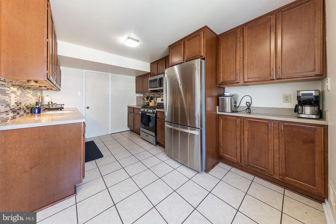 4333 Cedarlake Ct - Photo 5 of 22